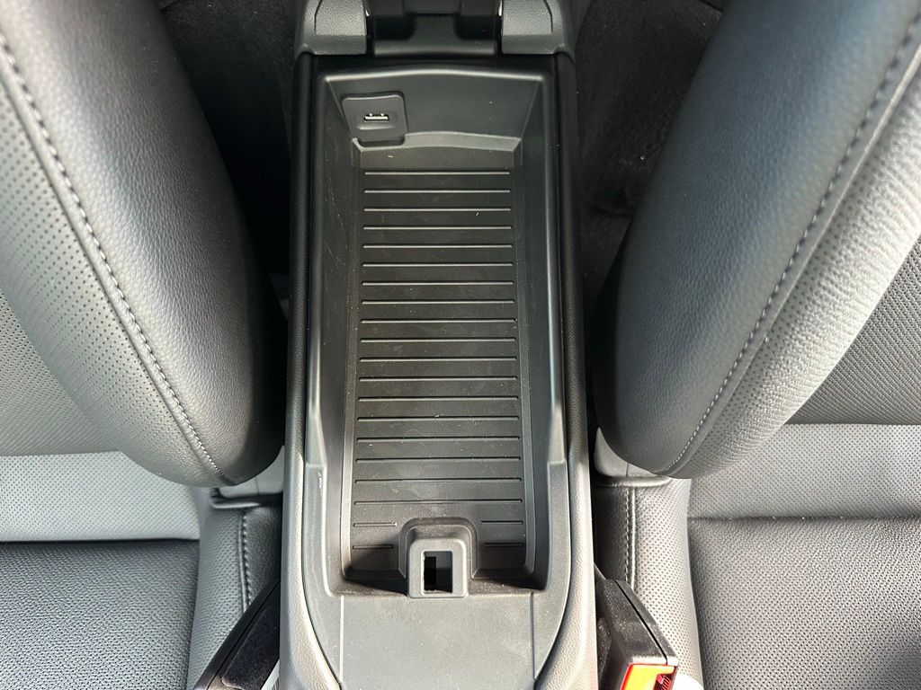 Thumbnail: 2025 Porsche 718 Boxster - 26