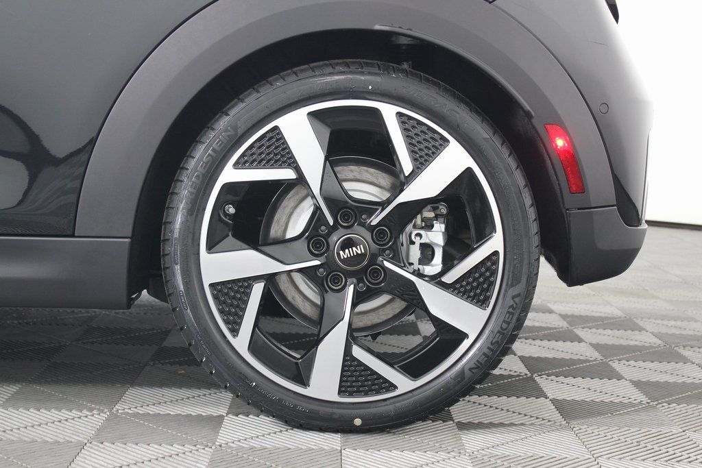 2025 MINI Cooper Hardtop S 10