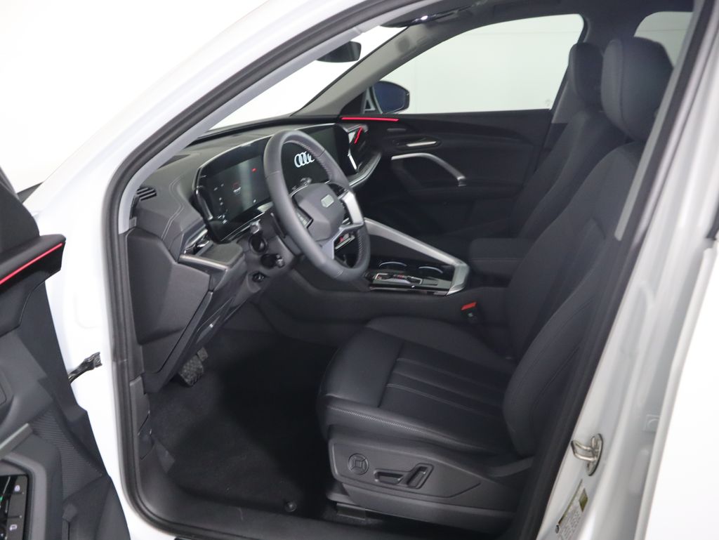 Thumbnail: 2025 Audi Q5 - 22