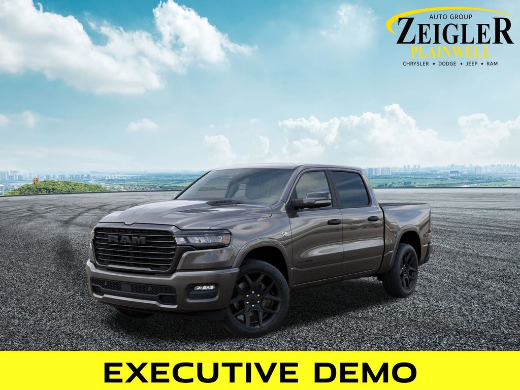 2026 RAM 1500 Laramie Crew Cab 4WD