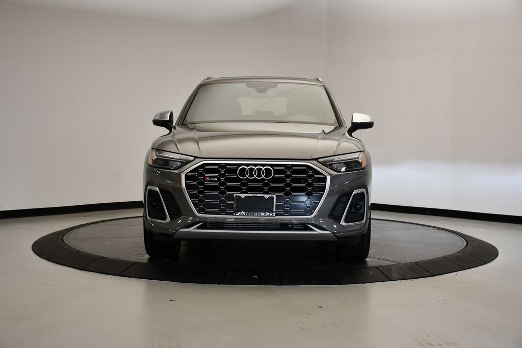 Thumbnail: 2023 Audi SQ5 - 8