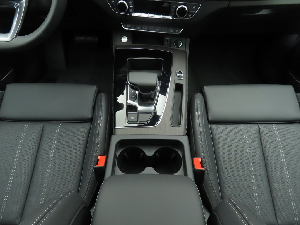 2025 Audi Q5  16