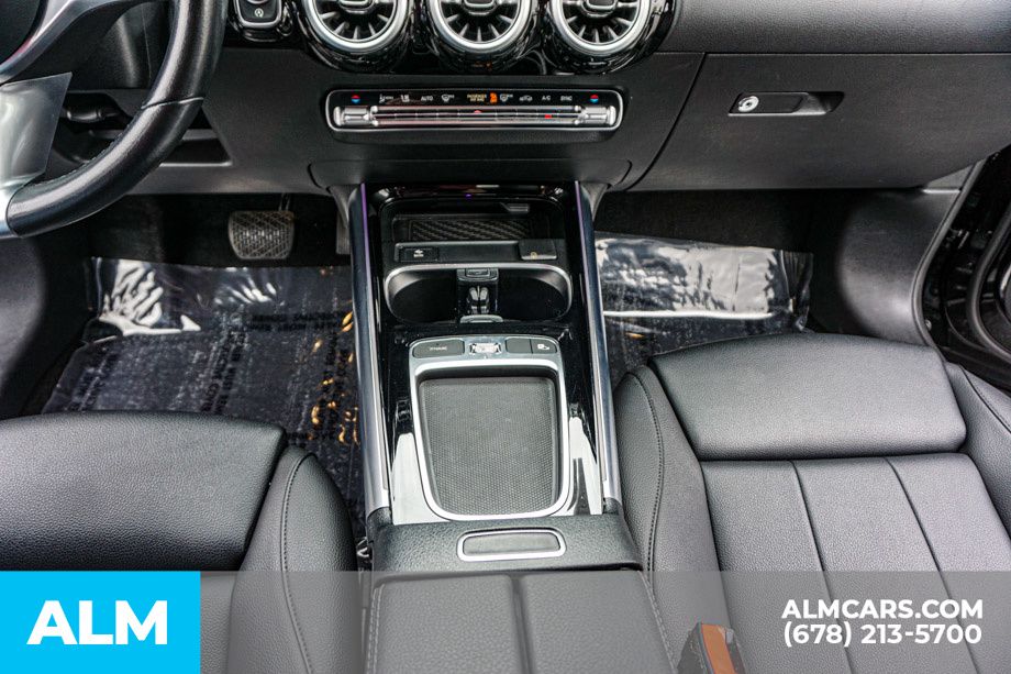 Used 2025 Black Mercedes-Benz GLA 250 image 40