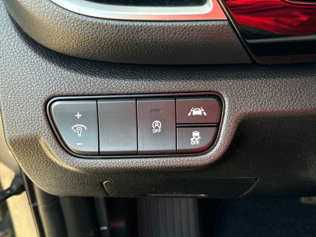 Used 2023 Kia Seltos SUV