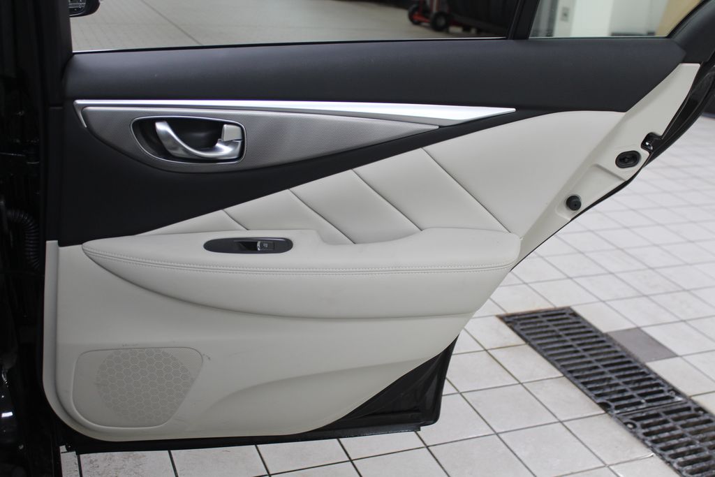 Thumbnail: 2014 INFINITI Q50 - 28