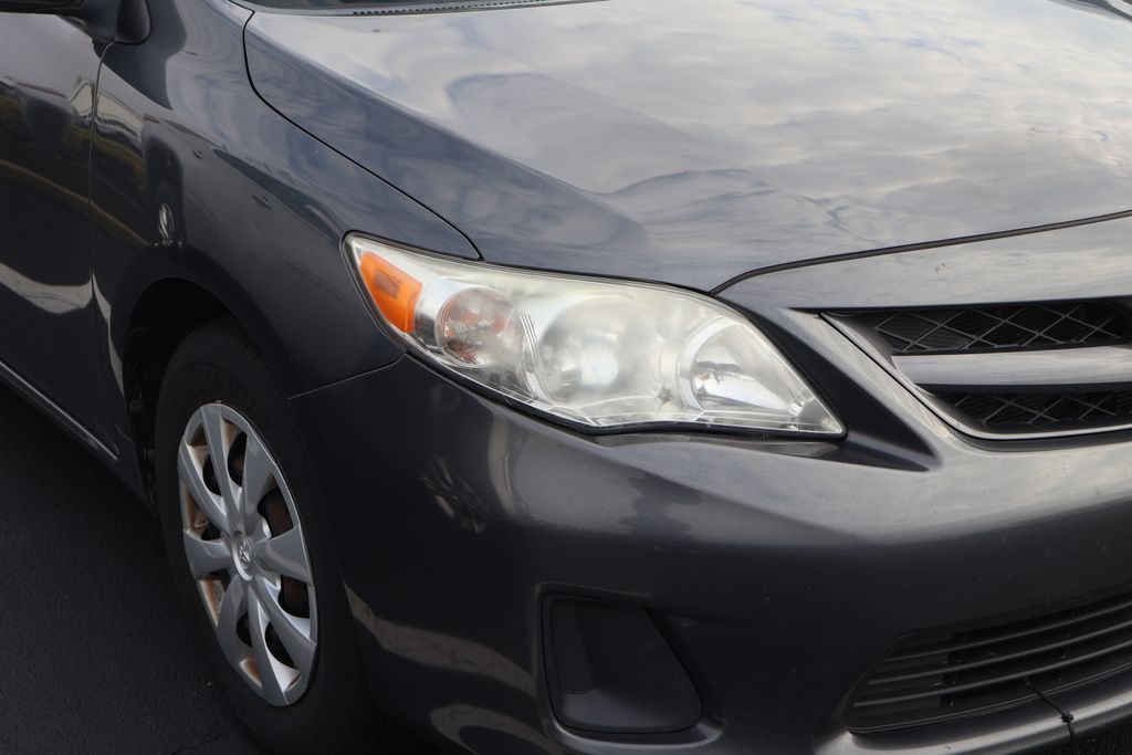 Thumbnail: 2011 Toyota Corolla - 4