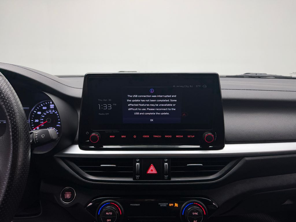 Thumbnail: 2023 Kia Forte - 15