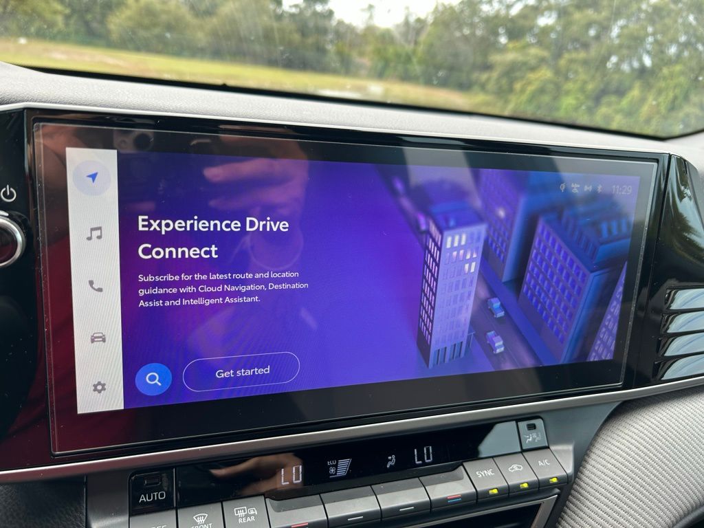 Thumbnail: 2025 Toyota Camry - 24