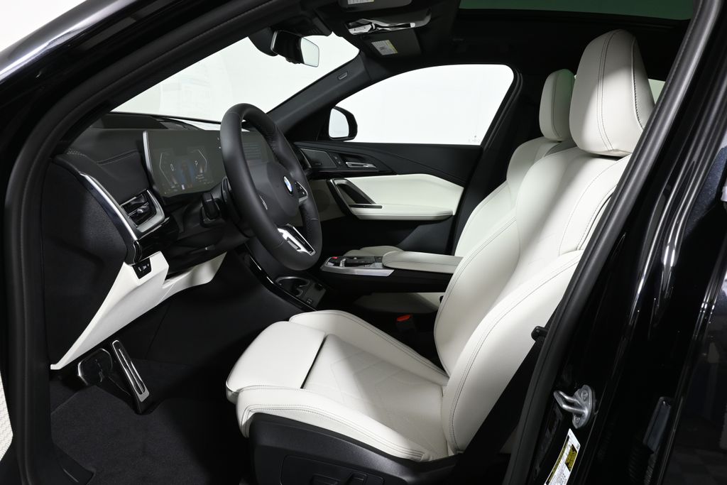Thumbnail: 2026 BMW X2 - 3
