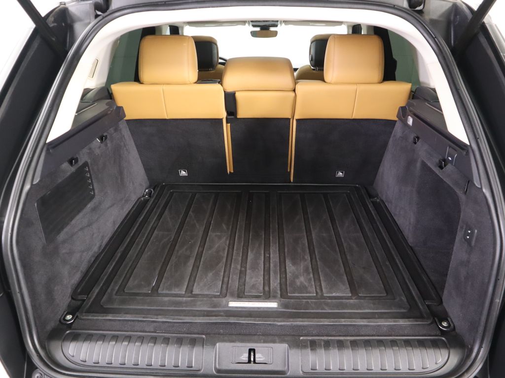 Thumbnail: 2019 Land Rover Range Rover Sport - 28