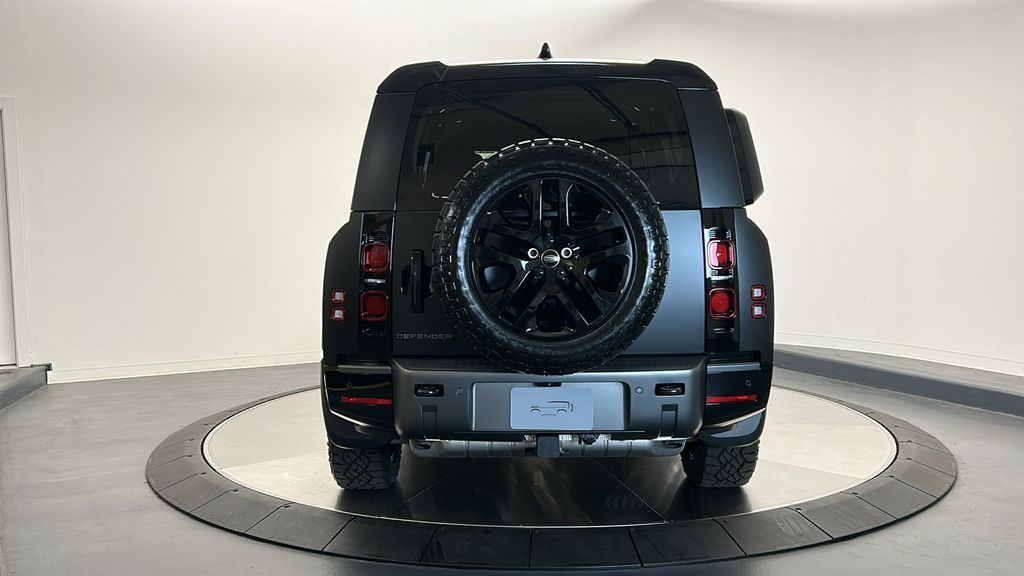 Thumbnail: 2024 Land Rover Defender - 4