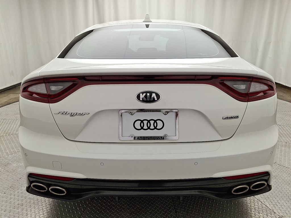 Thumbnail: 2018 Kia Stinger - 5