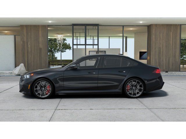 Thumbnail: 2026 BMW M5 - 4