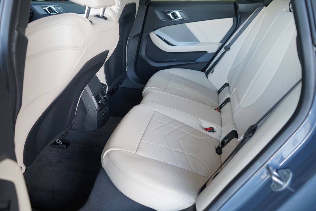 Thumbnail: 2026 BMW 2 Series - 20