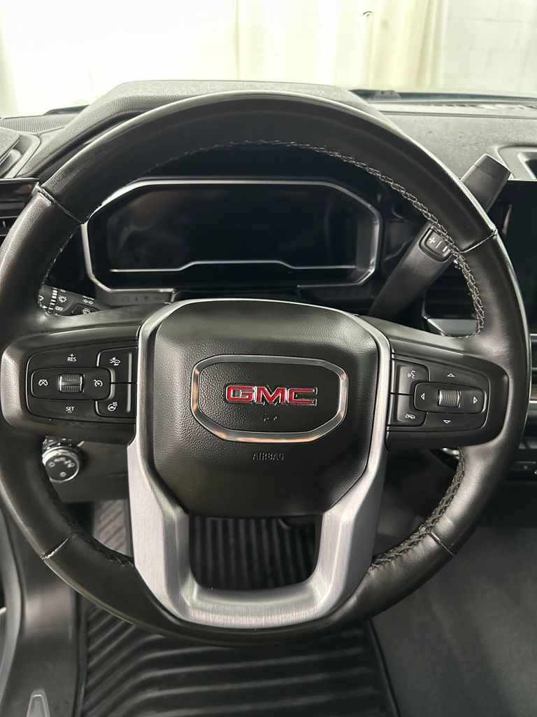 used 2023 GMC Sierra 1500 car, priced at $36,985