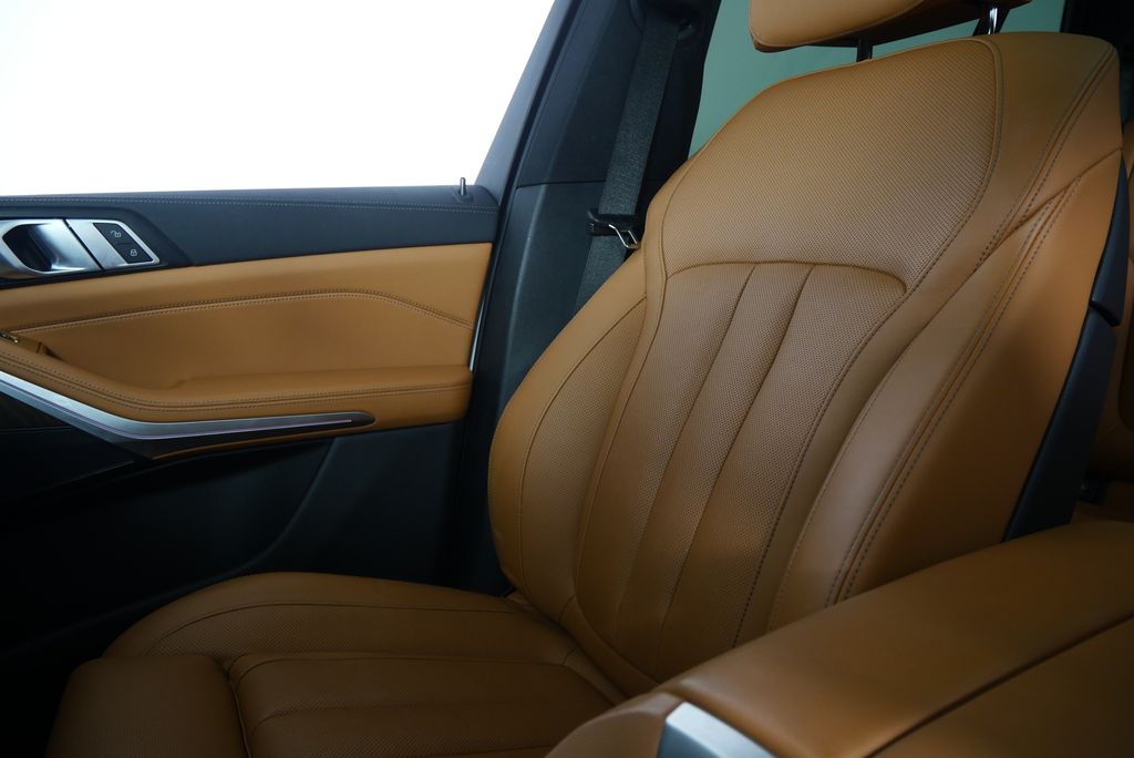Thumbnail: 2022 BMW X5 - 29