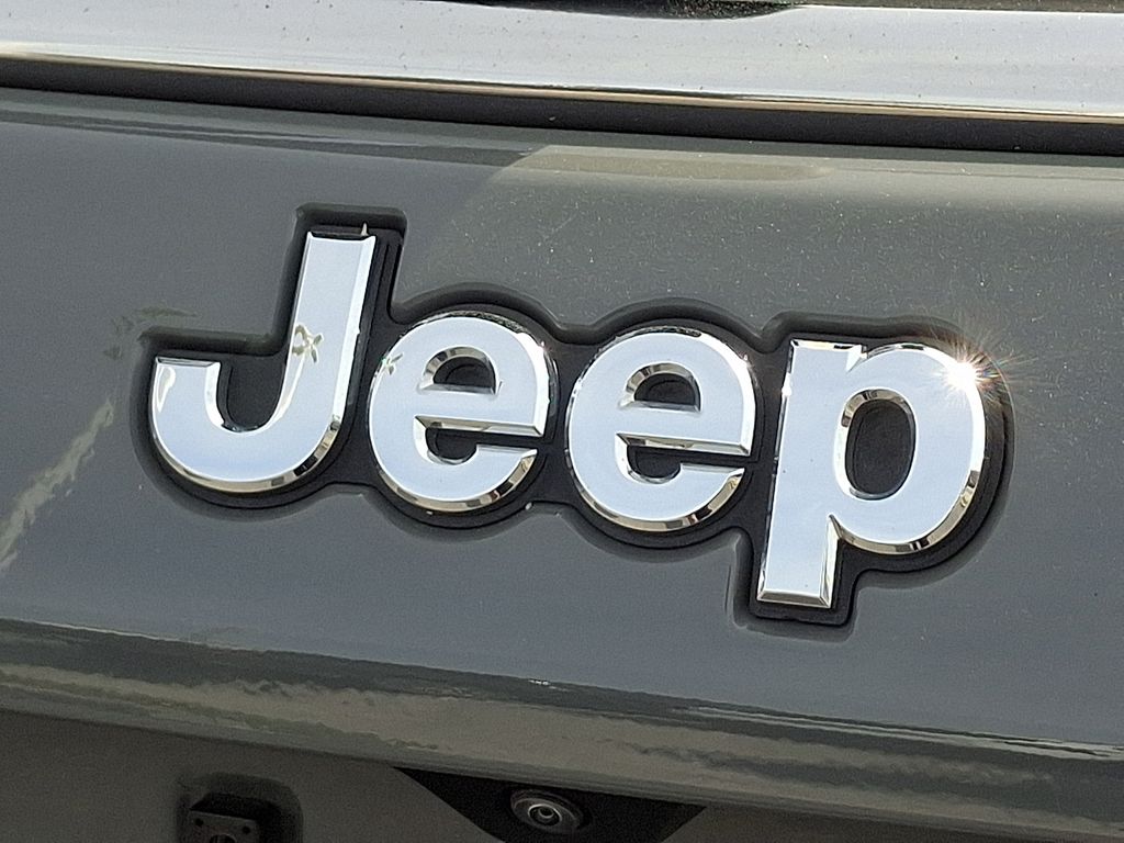 2023 Jeep Compass Sport Gray at Bob Ruth Ford