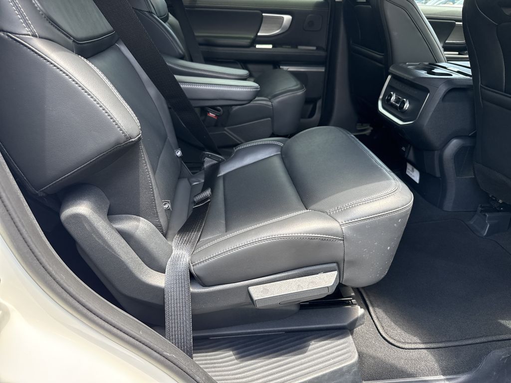 Used 2025 Ford Expedition SUV