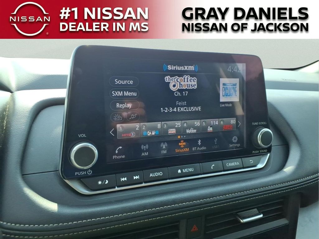 Used 2025 Nissan Rogue SUV