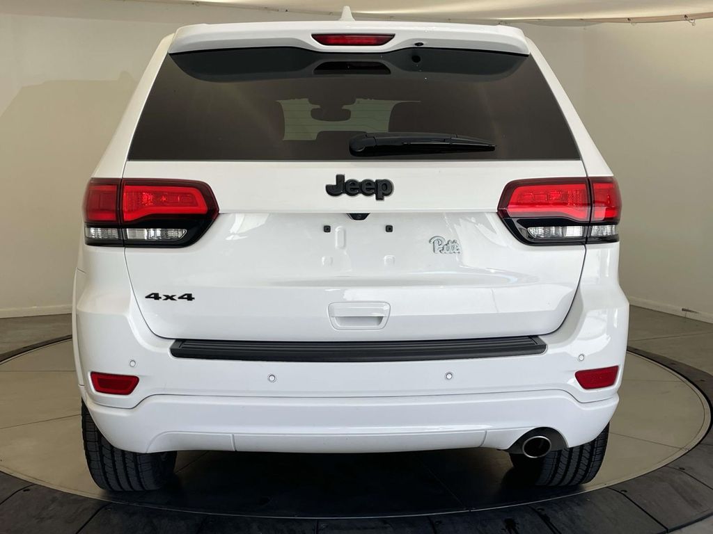 2018 Jeep Grand Cherokee Altitude - 5