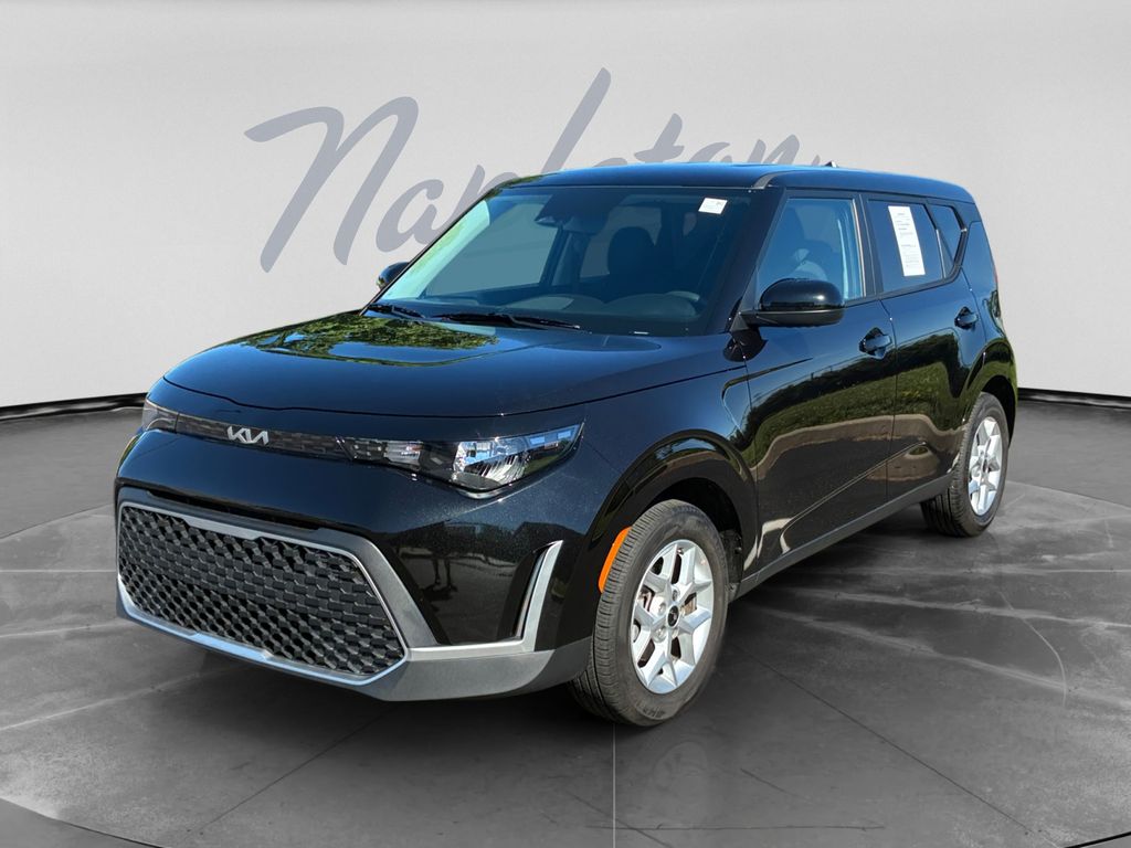 Fusion Black 2025 Kia Soul SUV / Crossover Front-Wheel Drive Continuously Variable Transmission