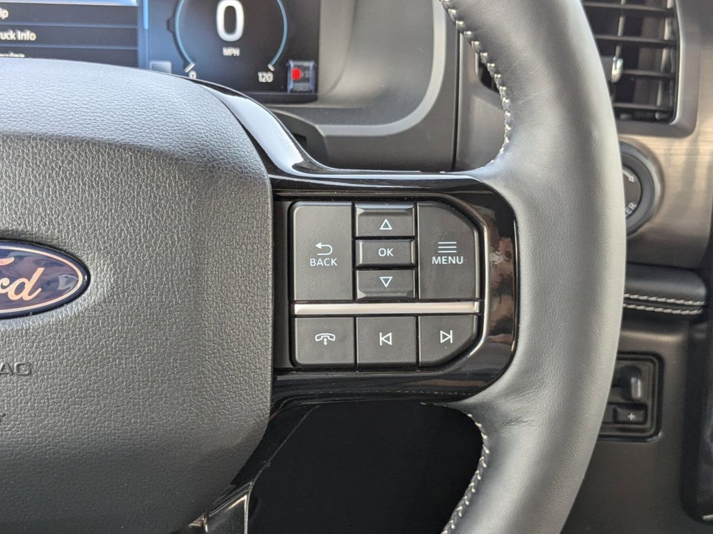 2025 Ford F-150 Lightning Platinum