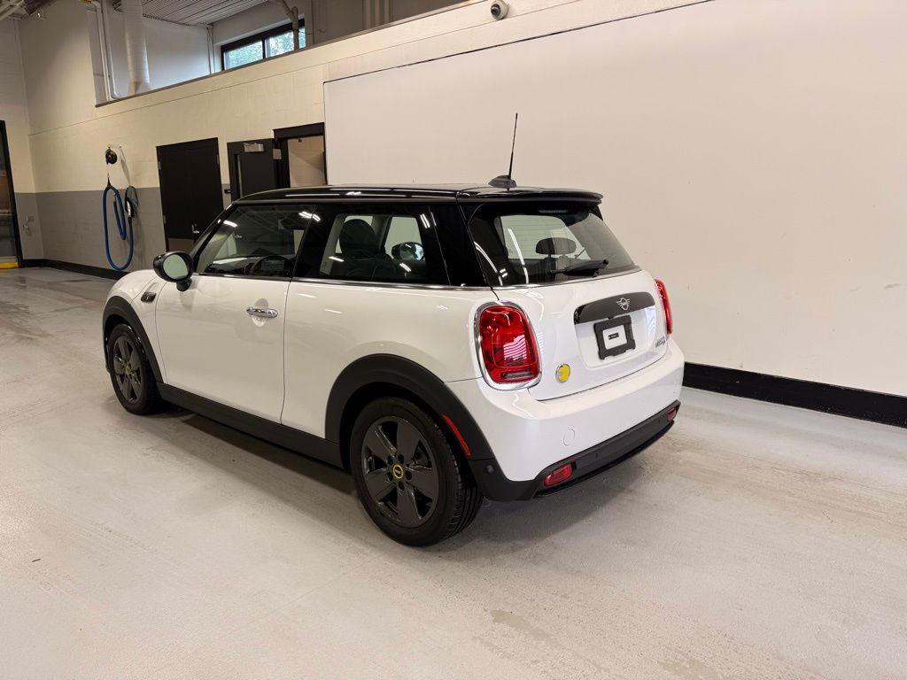Thumbnail: 2024 MINI Cooper - 3