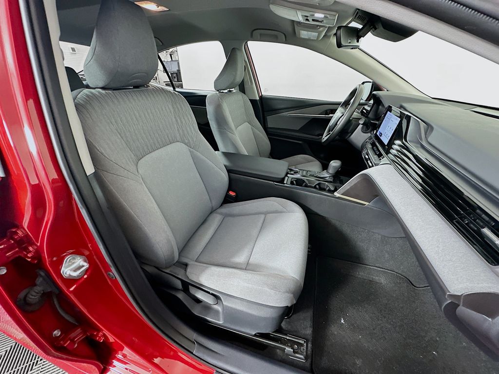 Thumbnail: 2025 Toyota Camry - 27