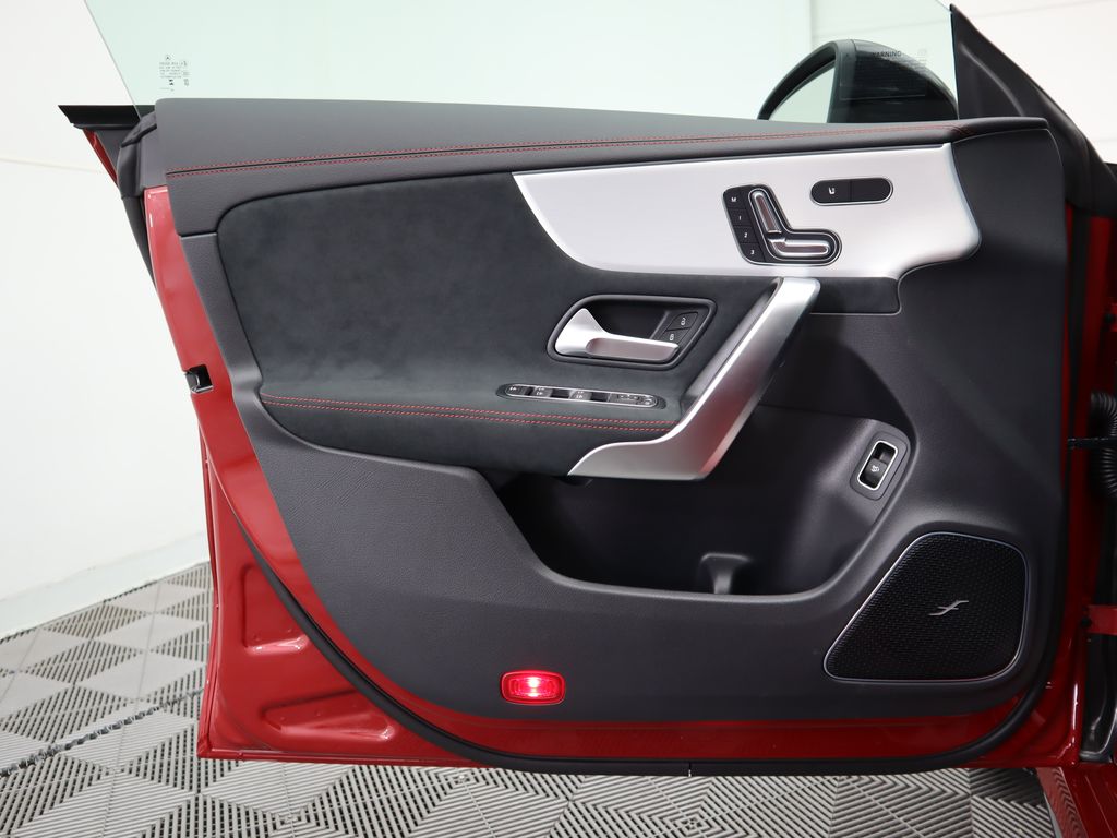 Thumbnail: 2025 Mercedes-Benz CLA - 25