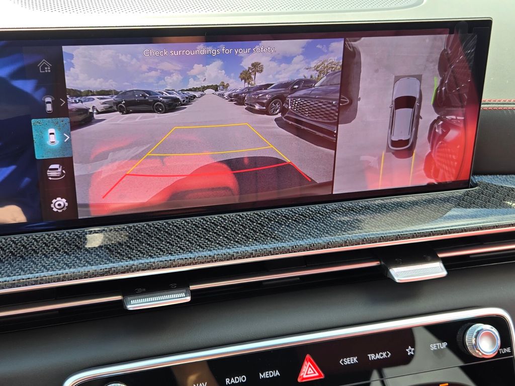 2027 Genesis GV80