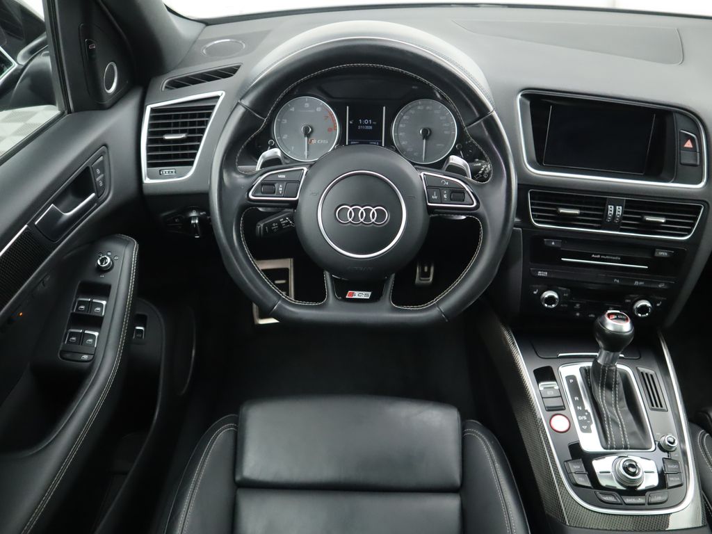 Thumbnail: 2015 Audi SQ5 - 10