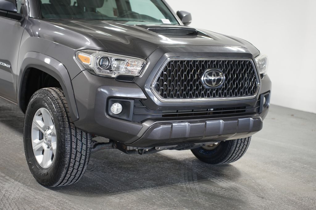 2019 Toyota Tacoma TRD Sport 4