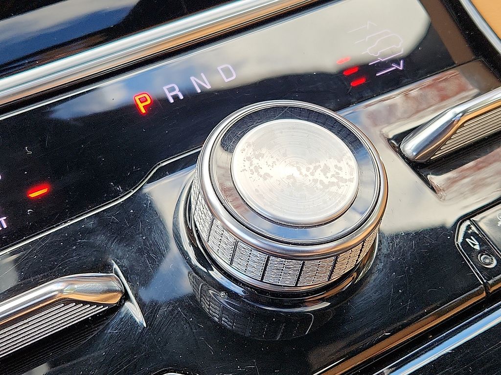 Thumbnail: 2022 Jeep Grand Cherokee L - 17