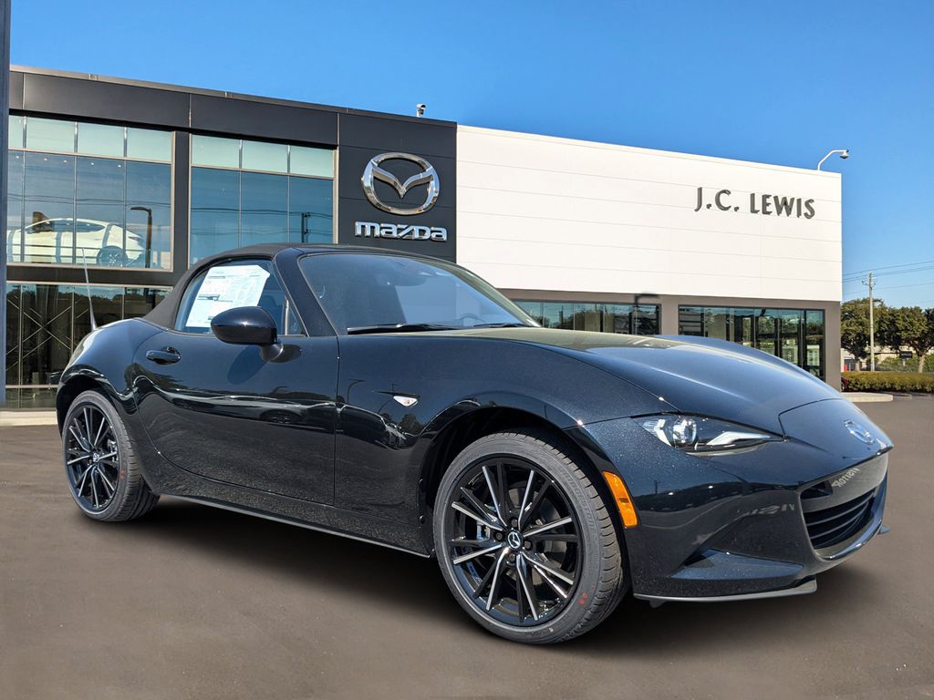 2026 Mazda MX-5 Miata Grand Touring