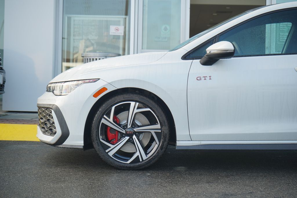 Thumbnail: 2026 Volkswagen Golf - 2