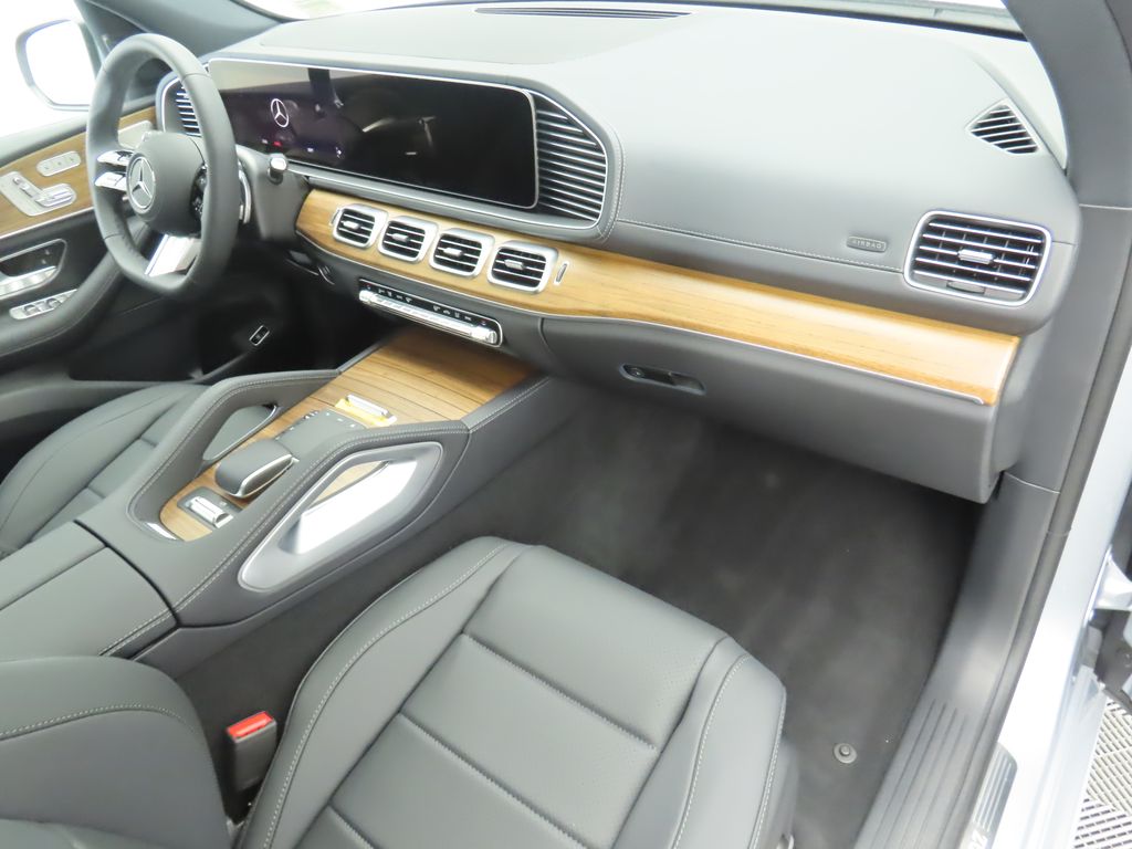 Thumbnail: 2025 Mercedes-Benz GLS - 18