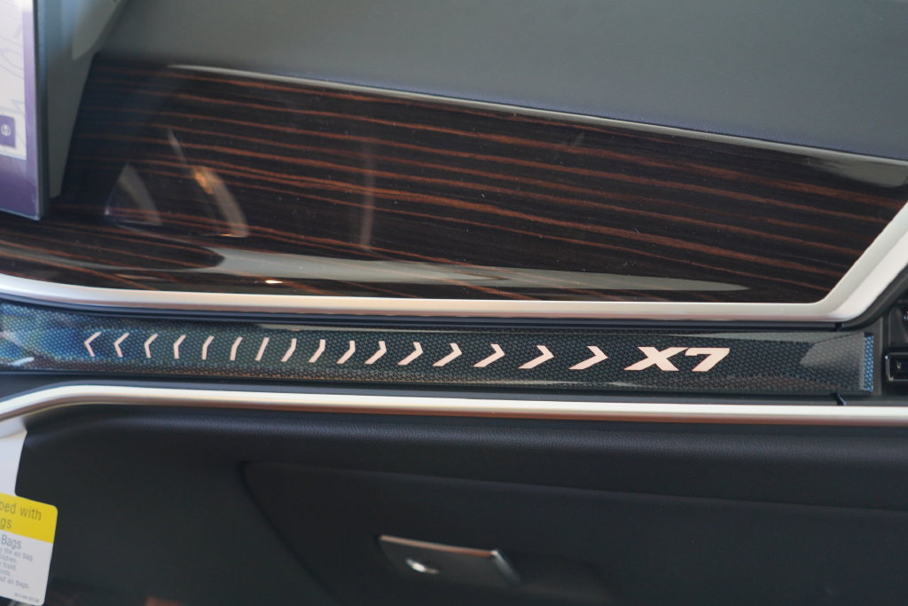 Thumbnail: 2027 BMW X7 - 18