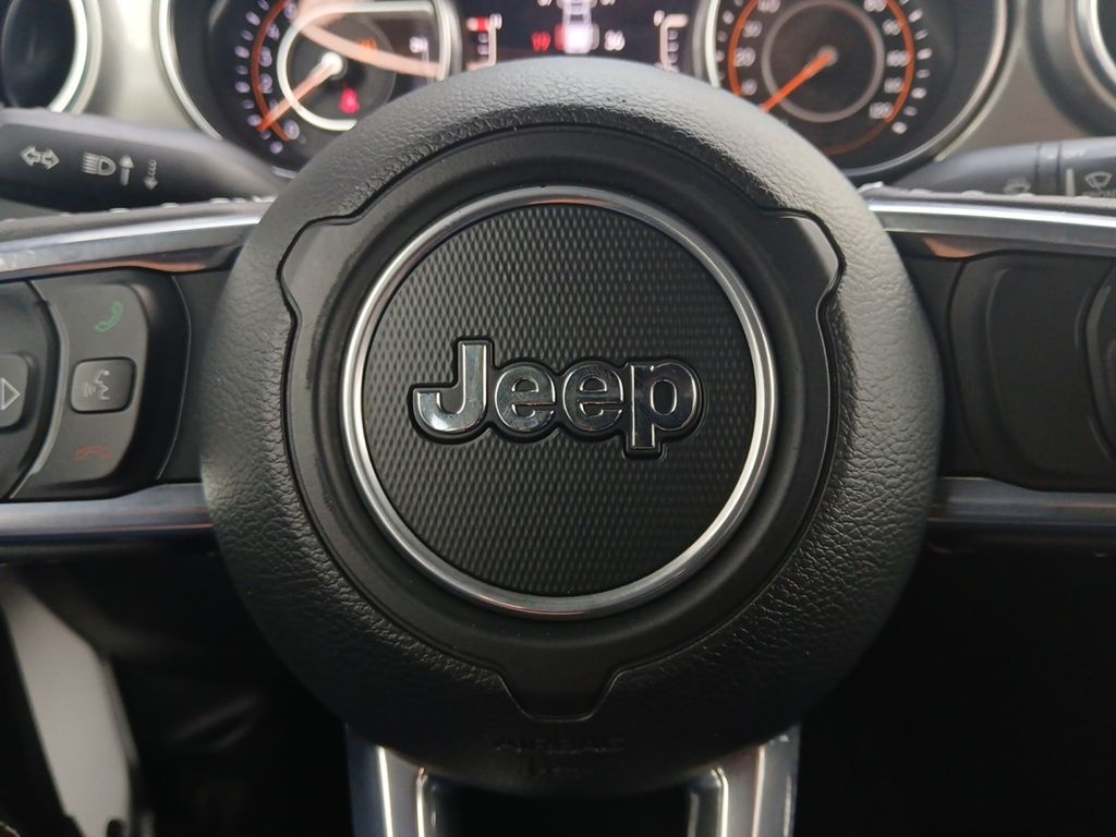 Used Car 2023 Jeep Gladiator  Overland For Sale Under $35,000 In Austin, Texas