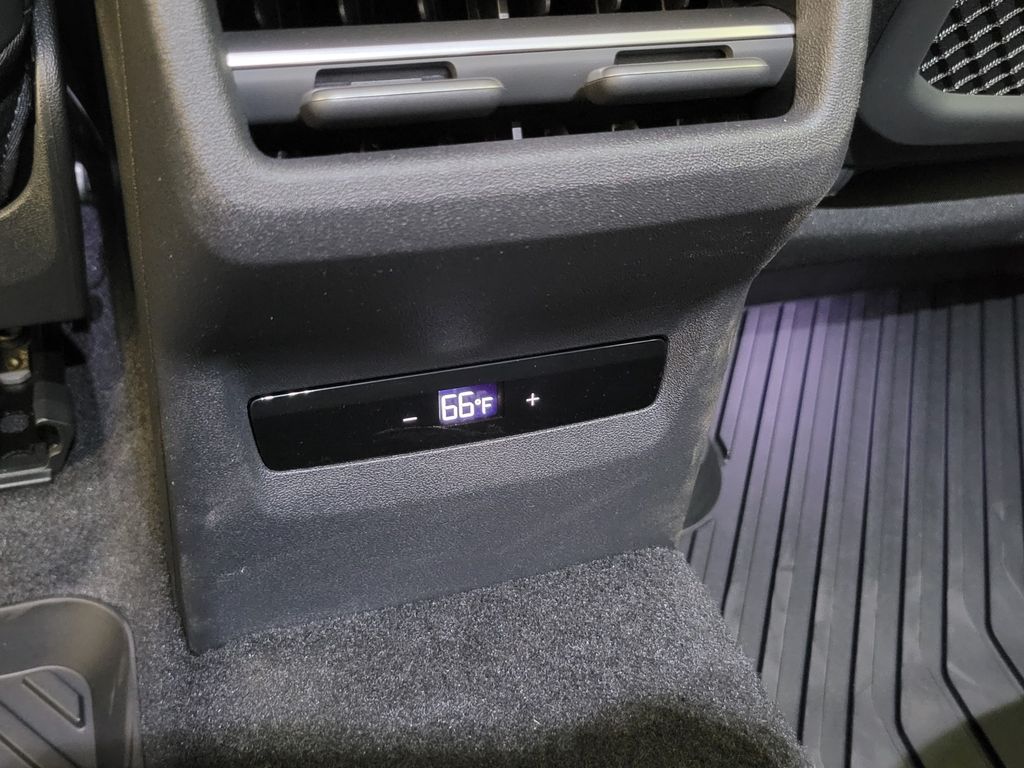 Thumbnail: 2026 Audi Q3 - 24