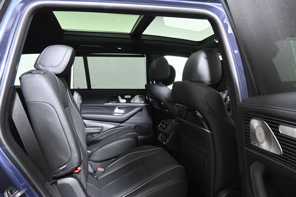 Thumbnail: 2026 Mercedes-Benz GLS - 20