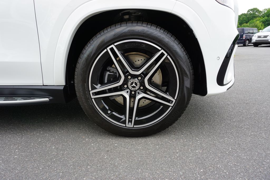 2025 Mercedes-Benz GLS 450 4MATIC 17