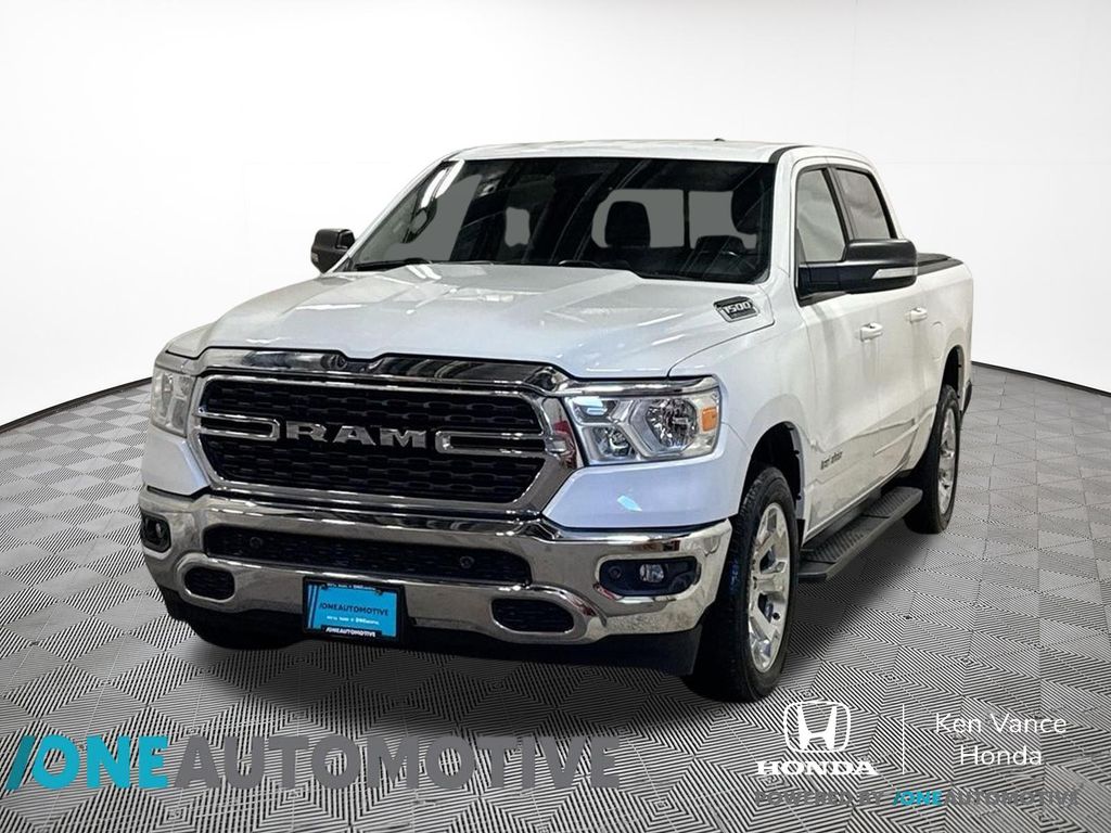 Bright White Clearcoat 2022 RAM 1500 Big Horn Crew Cab 4WD Pickup Truck Four-Wheel Drive 8-Speed Automatic