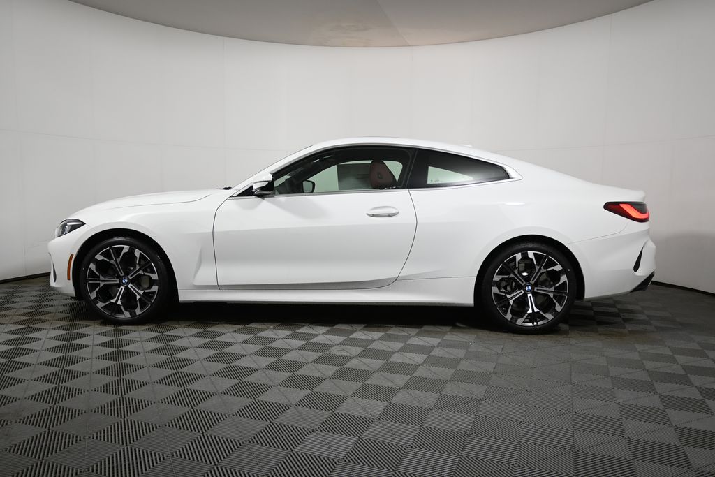 Thumbnail: 2026 BMW 4 Series - 2