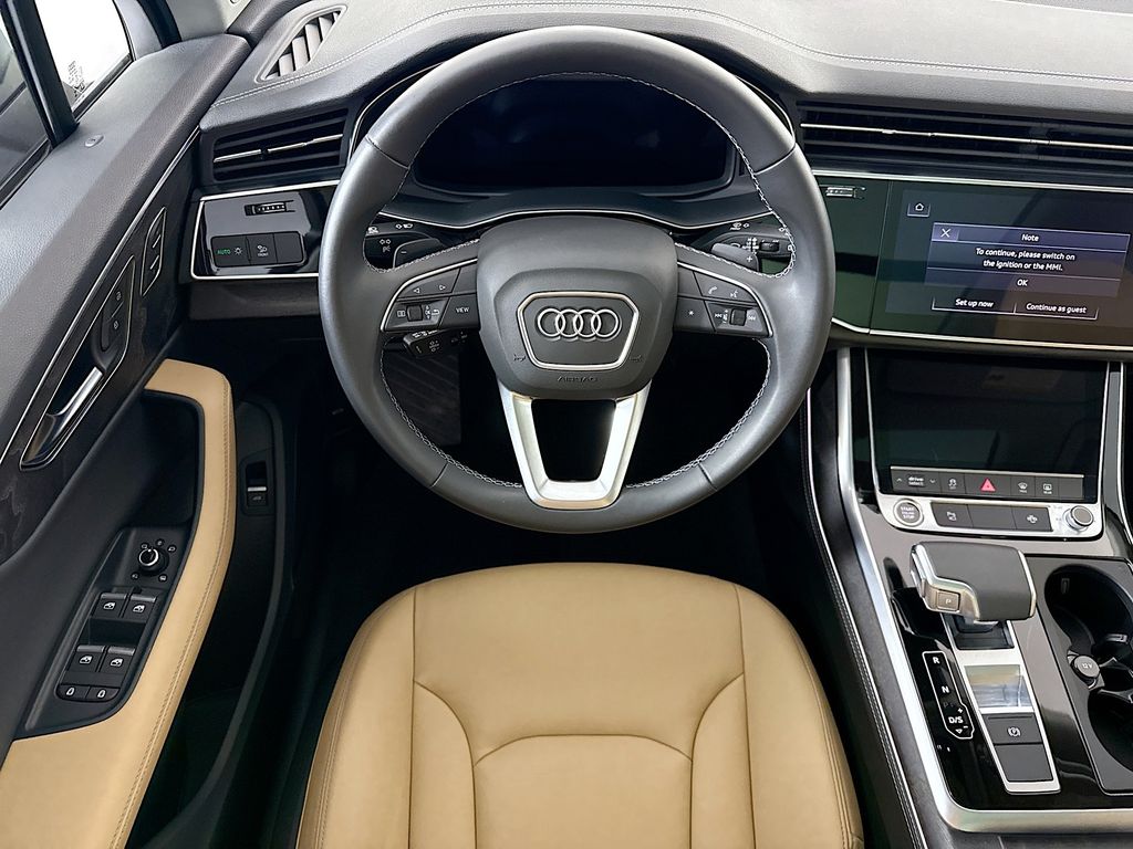 Thumbnail: 2025 Audi Q7 - 10
