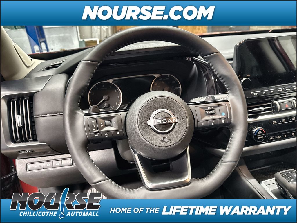 2025 Nissan Pathfinder SL photo