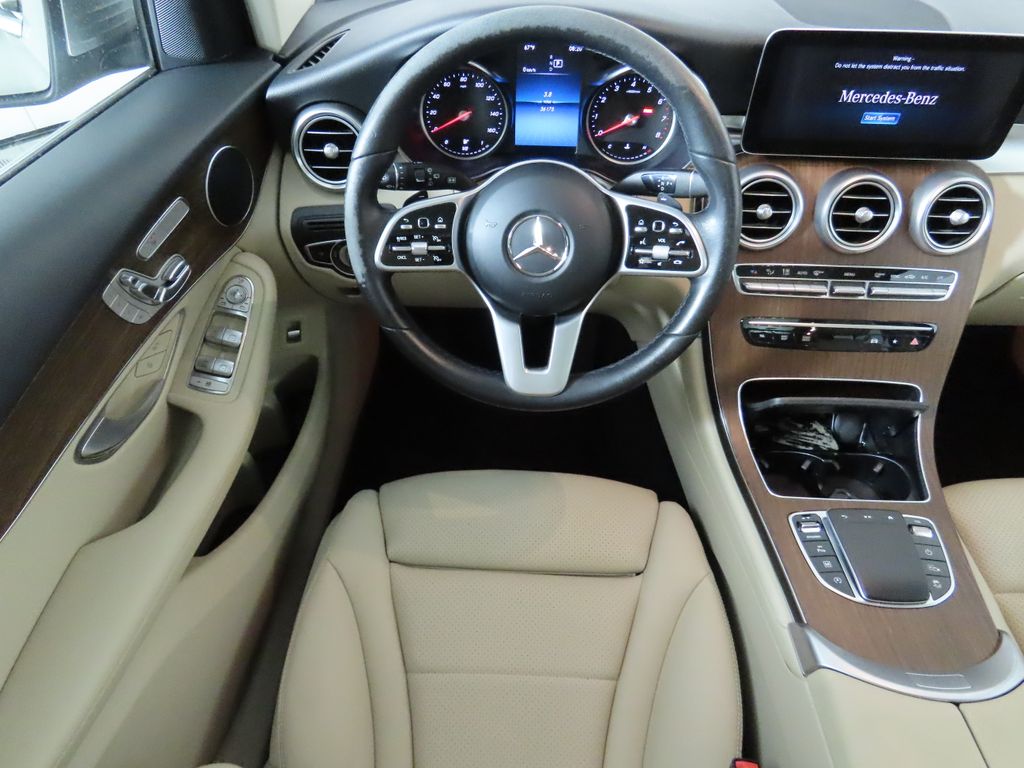 2022 Mercedes-Benz GLC 300 10