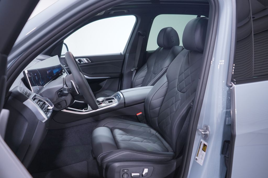 Thumbnail: 2026 BMW X5 - 7