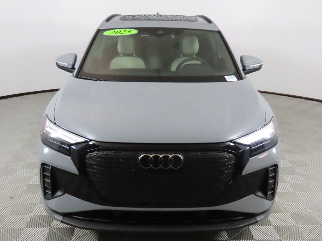 Thumbnail: 2025 Audi Q4 e-tron - 8