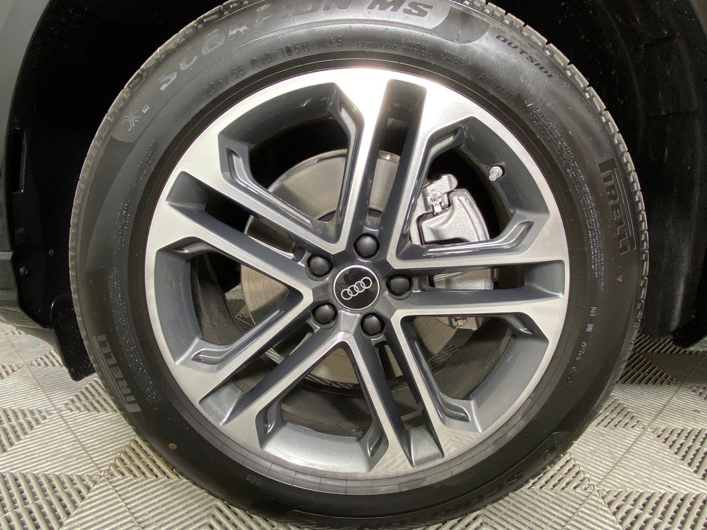 Thumbnail: 2025 Audi Q5 - 32