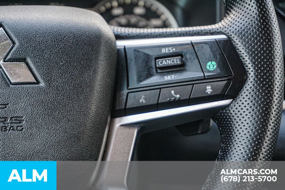 Used 2024 Blue Mitsubishi SE image 32